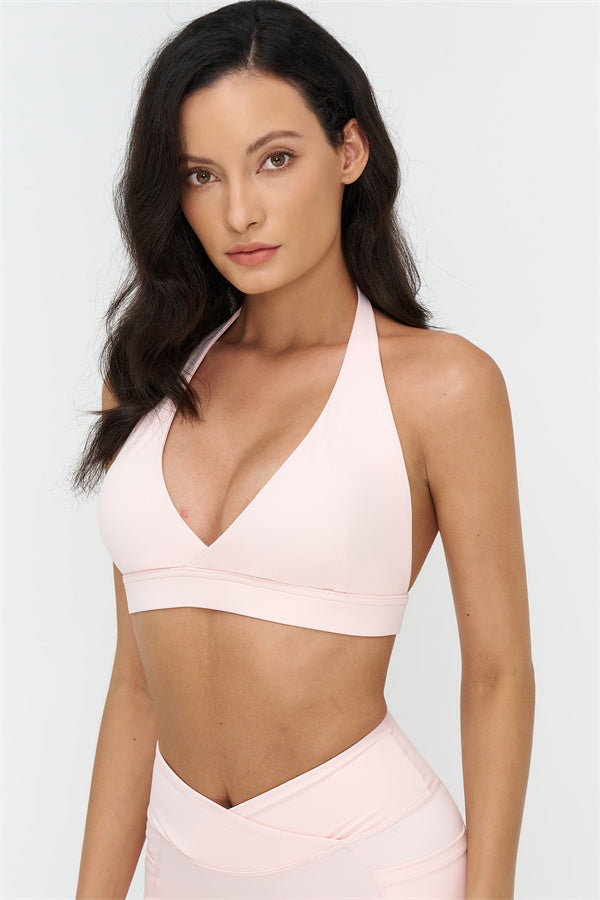 Sports Bra and Shorts 2-Piece Set – Seamless Sculpting