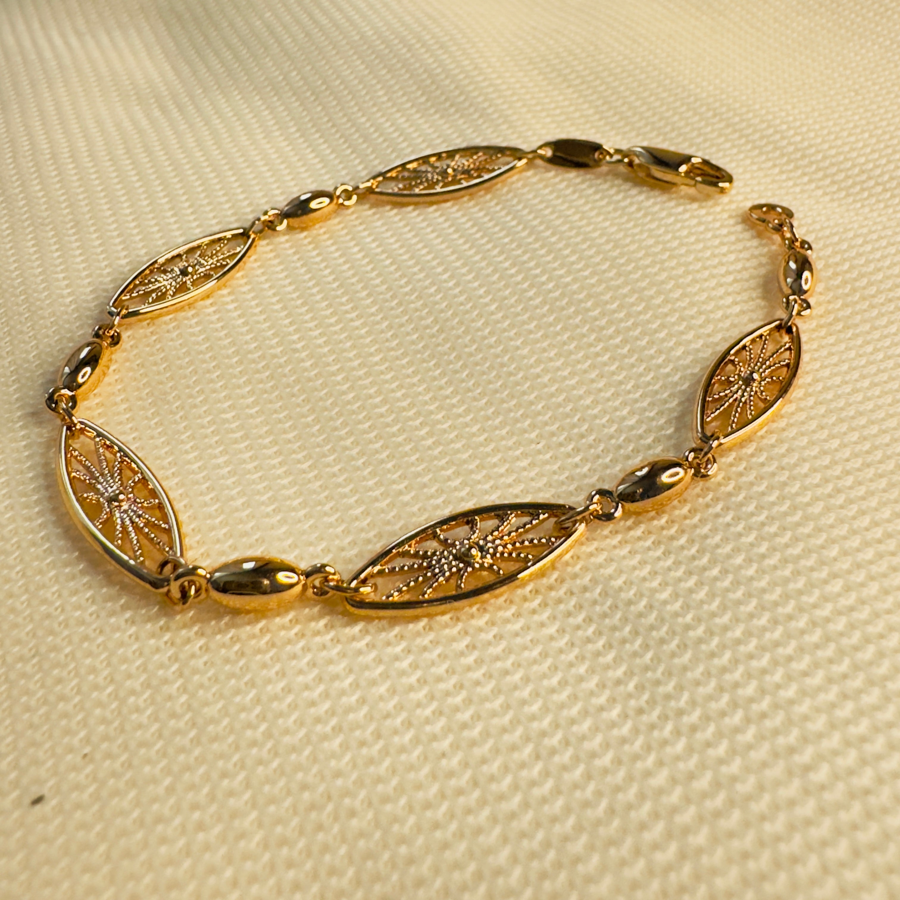Elegant Rose Gold Filigree Bracelet - Hypoallergenic Stainless Steel Marquise Link Design | Women's | Amtikiss Casuals