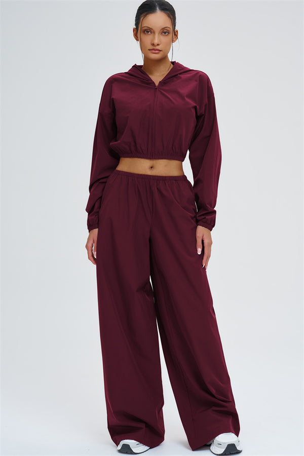 The Svelte UV protection Crop Hoodie Sweatpants 2-Piece Set
