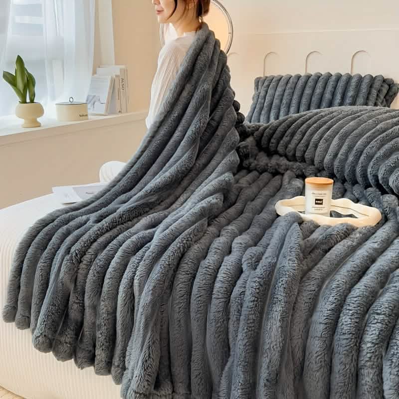Ultra-Soft Double-Sided Fleece Blanket – Gray