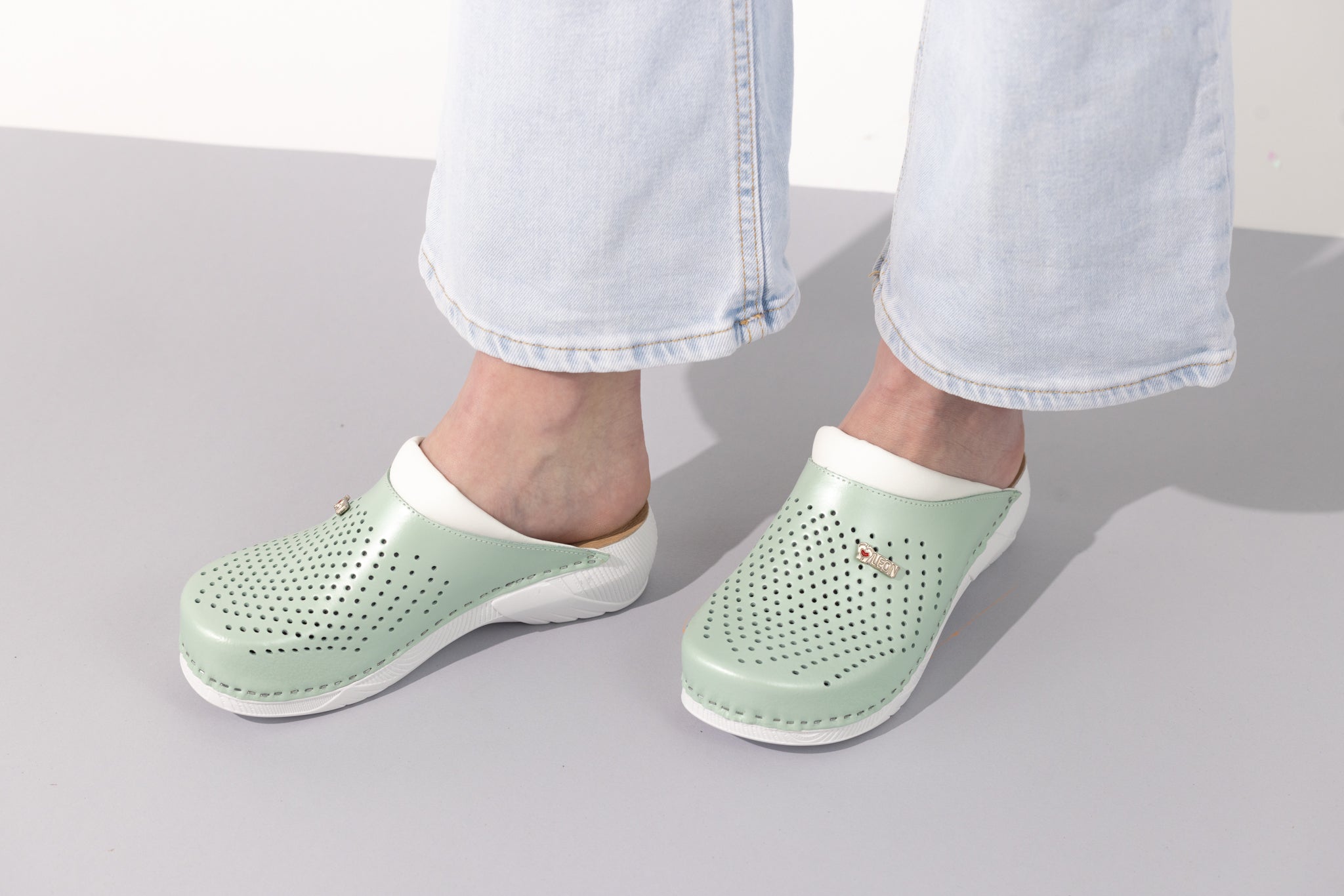 Pandora III Women's Leather Clogs - Gel Insole & Perforated Leather for Breathability