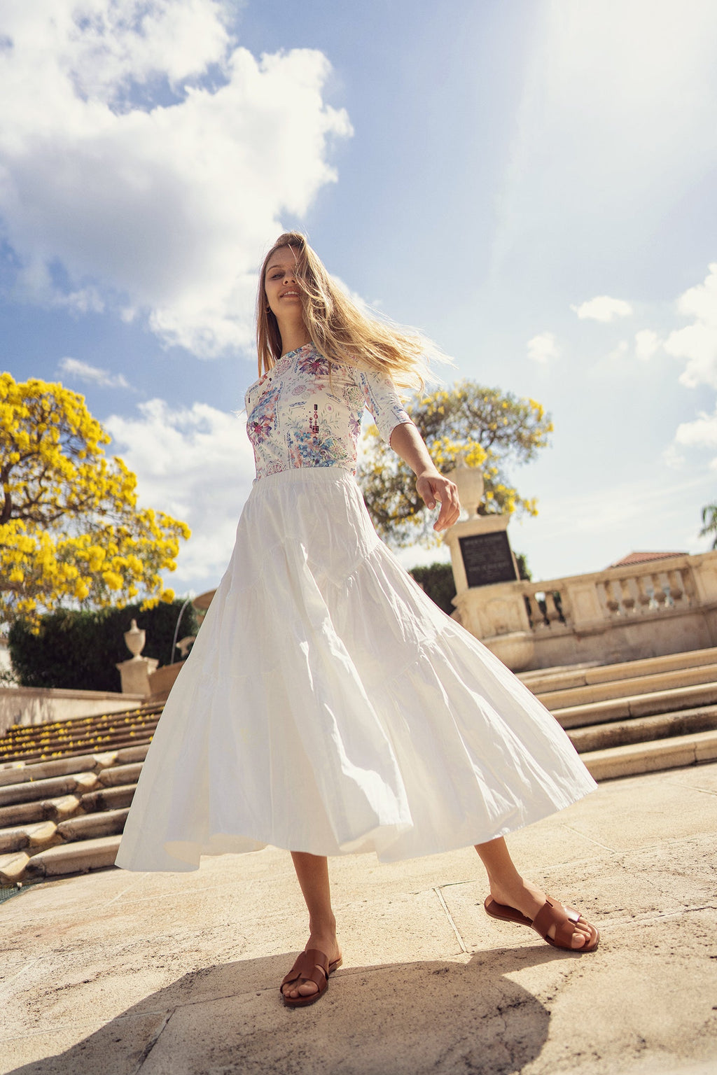 FLOWY SKIRT