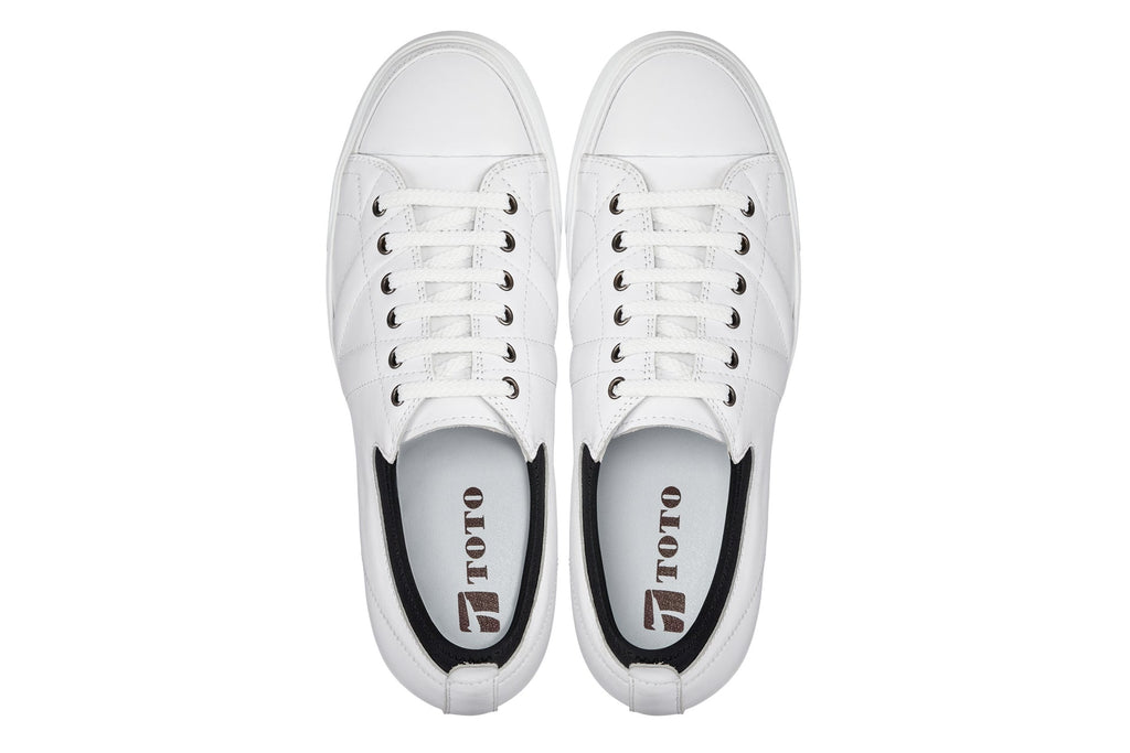 TOTO - D8171 - 2.4 Inches Taller (White/Black)