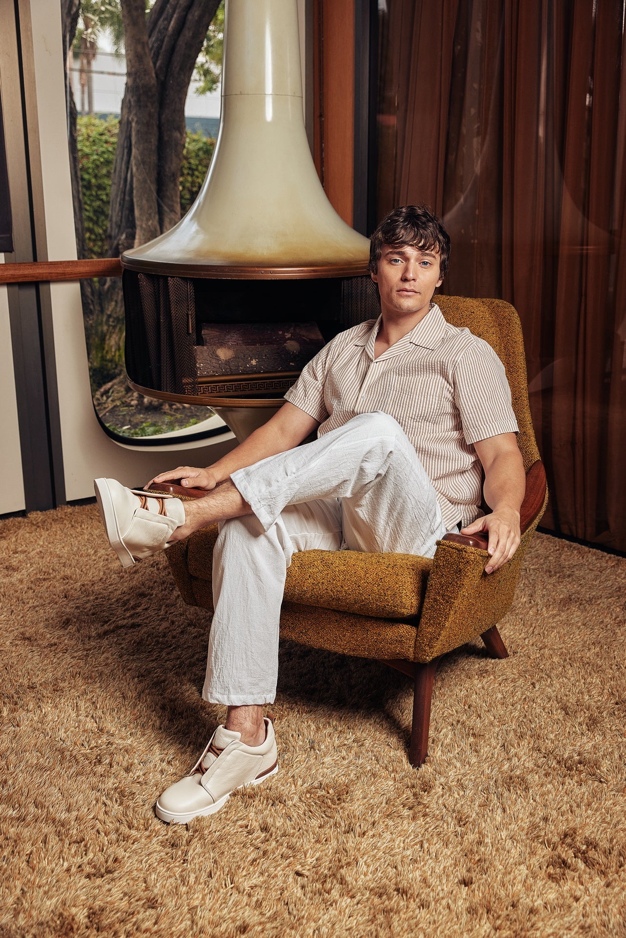 CALTO - J1933  - 2.6 Inches Taller (Off-White) - Slip-On  Snoafers