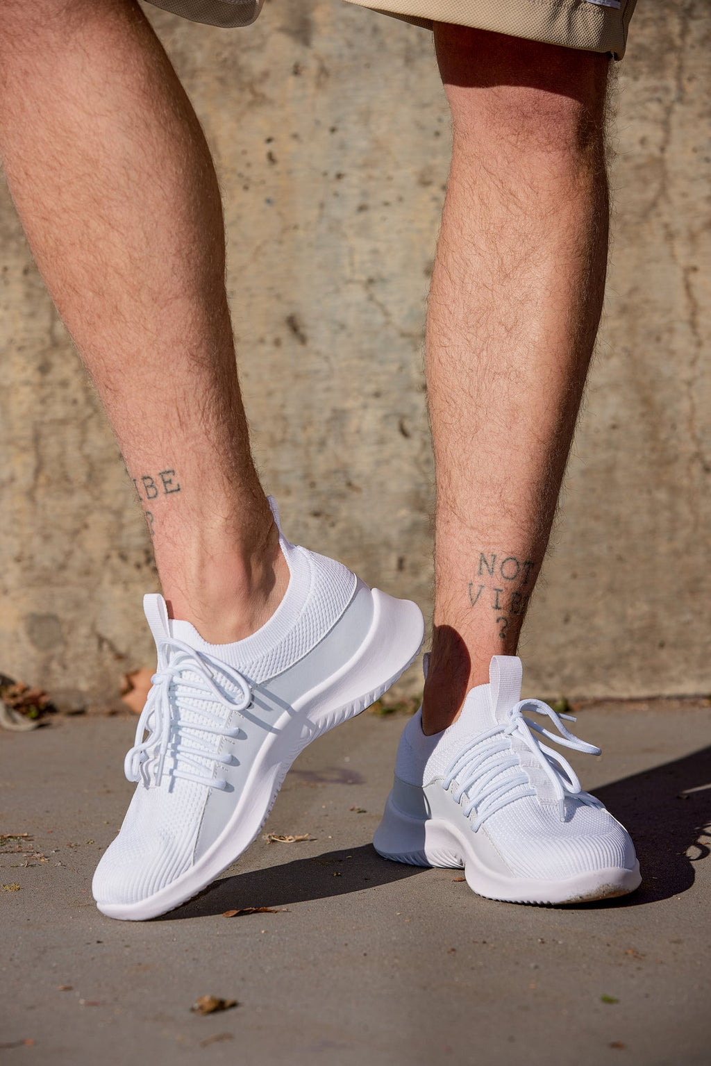 Men's Off-White Ultra Lightweight Sneakers Q131