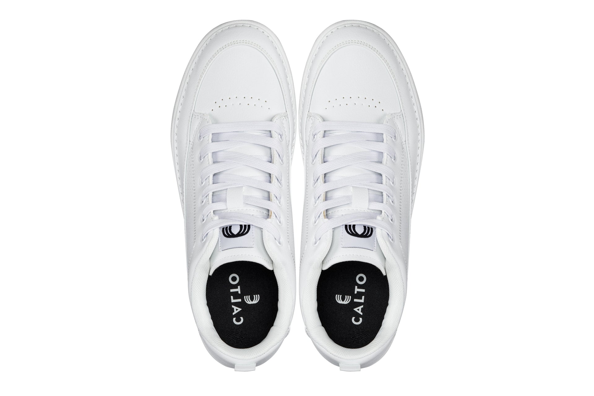 Men's White & Gum Sole Elevated Leatherette Micro-Perforated Sneakers Q272