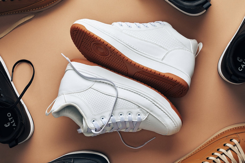 Men's White & Gum Sole Elevated Leatherette Micro-Perforated Sneakers Q272