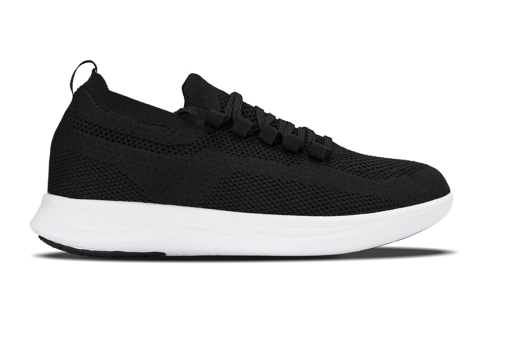 Men's Black & White Lightweight Knitted Sneakers QA062
