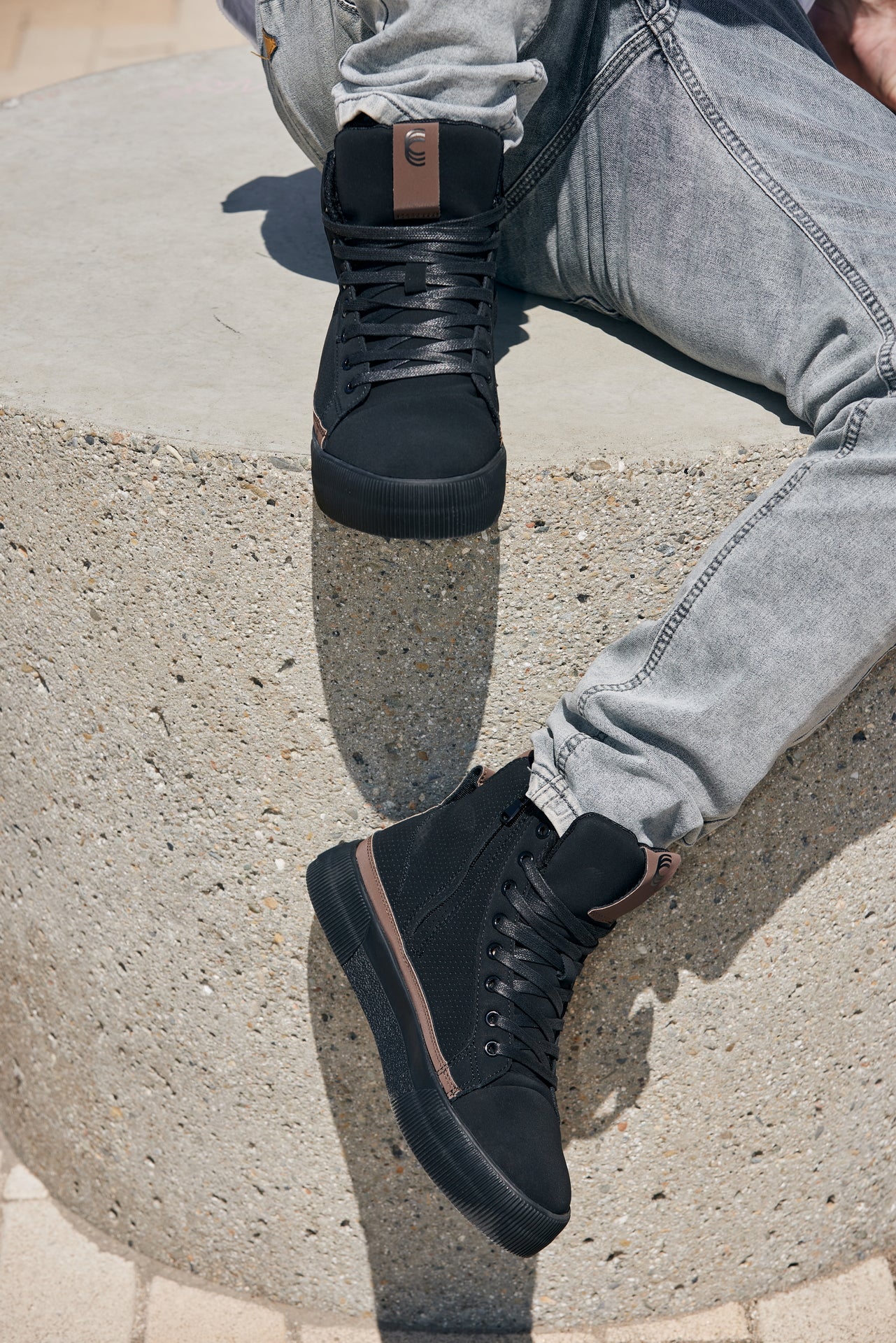 CALTO - S3422 - 2.4 Inches Taller (Black/Coffee Brown) - Cap Toe High Top Zip-Up Sneaker Boots