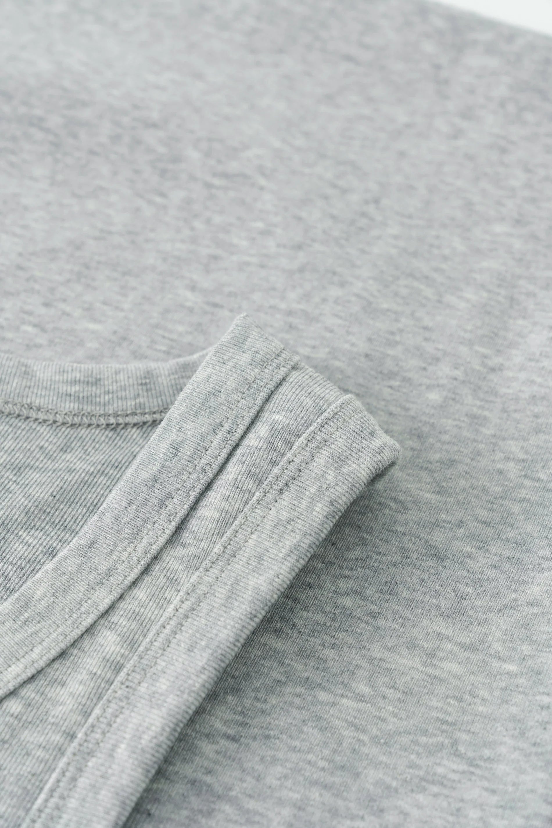 Summer Tank Top – Minimalist, Loose-Fit Workout Vest