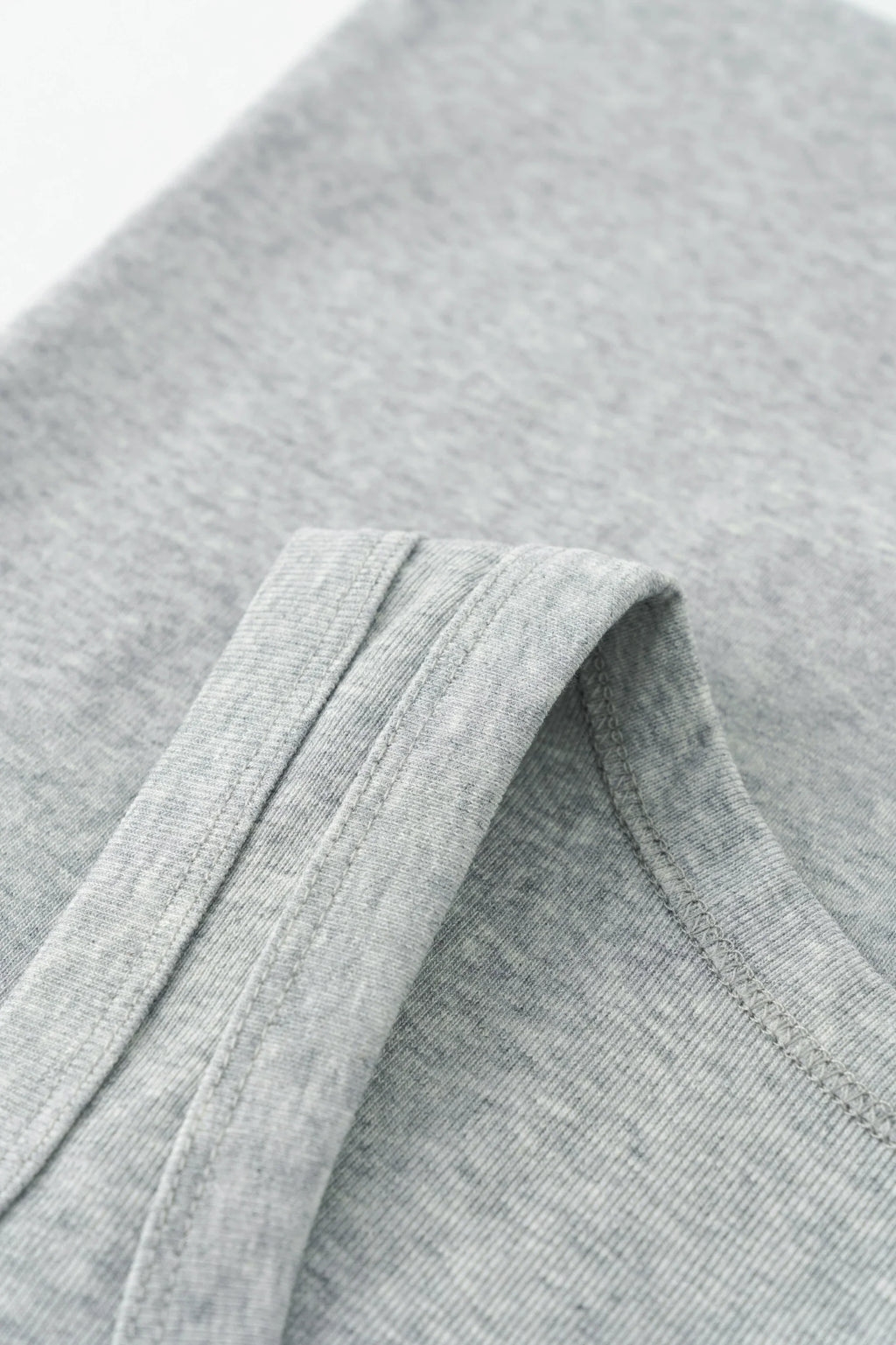 Summer Tank Top – Minimalist, Loose-Fit Workout Vest