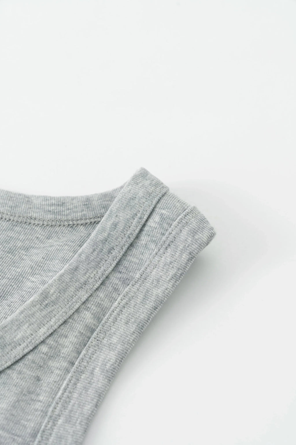 Summer Tank Top – Minimalist, Loose-Fit Workout Vest