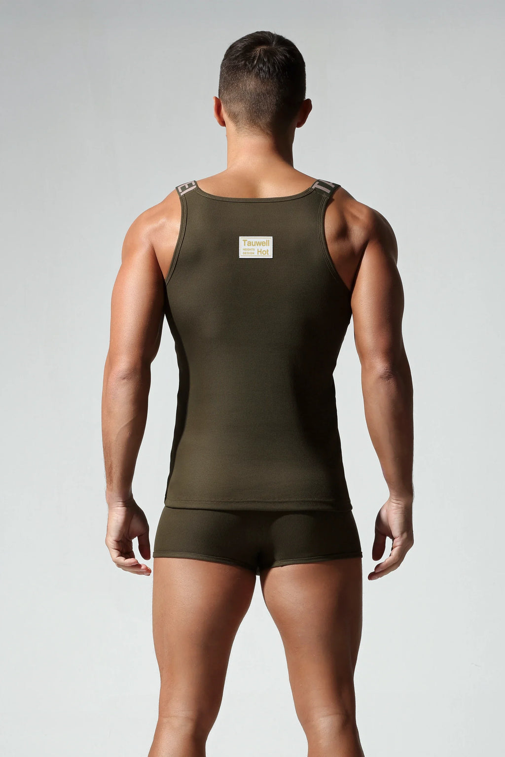 Workout Tank Top for Men – Stretch Fabric & Breathable Design
