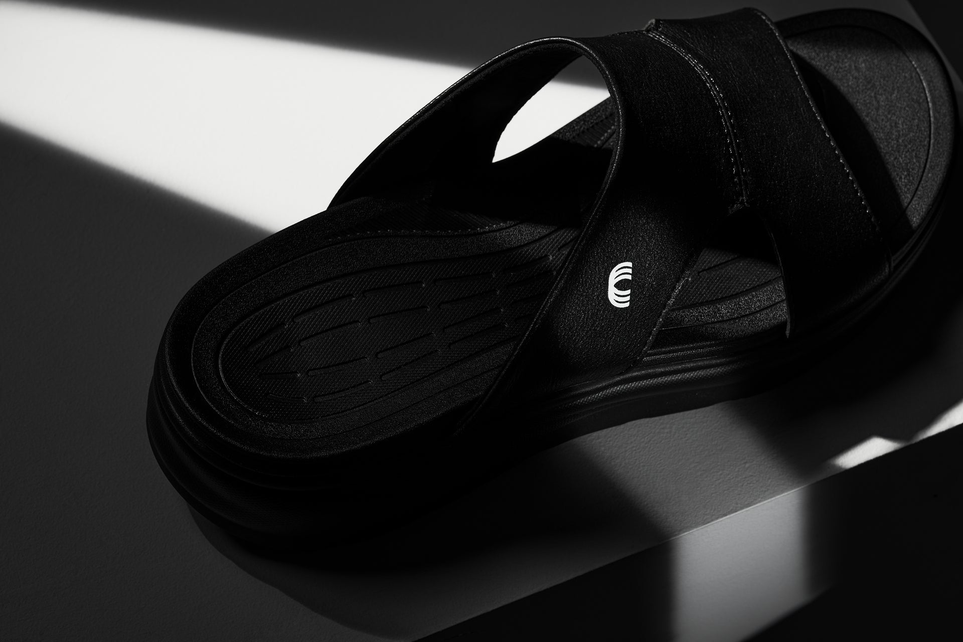 CALTO - X1655 - 2 Inches Taller (Black/Grainy Black)