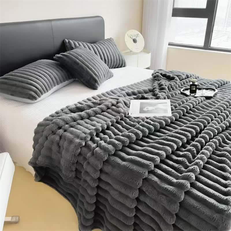 Ultra-Soft Double-Sided Fleece Blanket – Gray