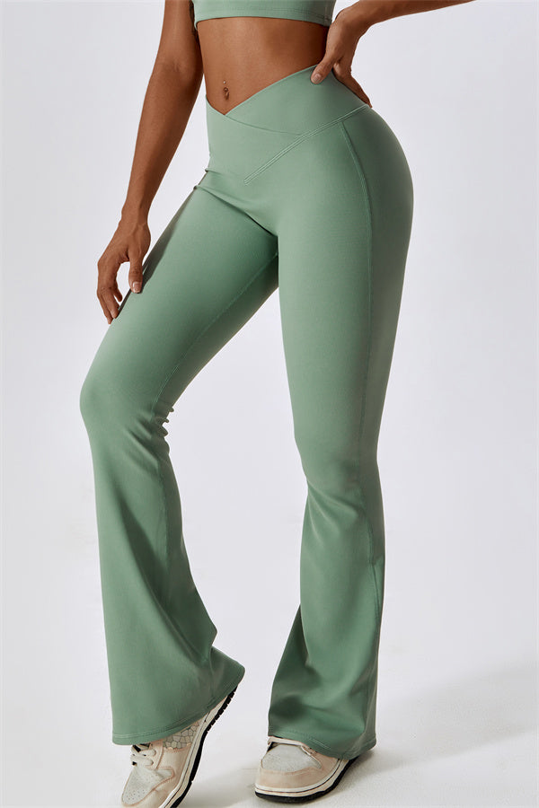 Penelope Sports Bra & High-Waisted Leggings Set
