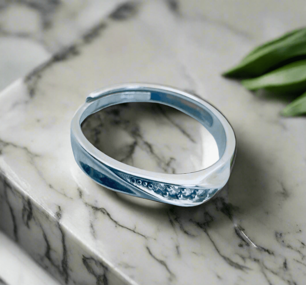 Adjustable 999 Sterling Silver Twisted Ring with Clear Zircon - Hypoallergenic Luxury Jewelry | Child & Teen Safe | Amtikiss Casuals