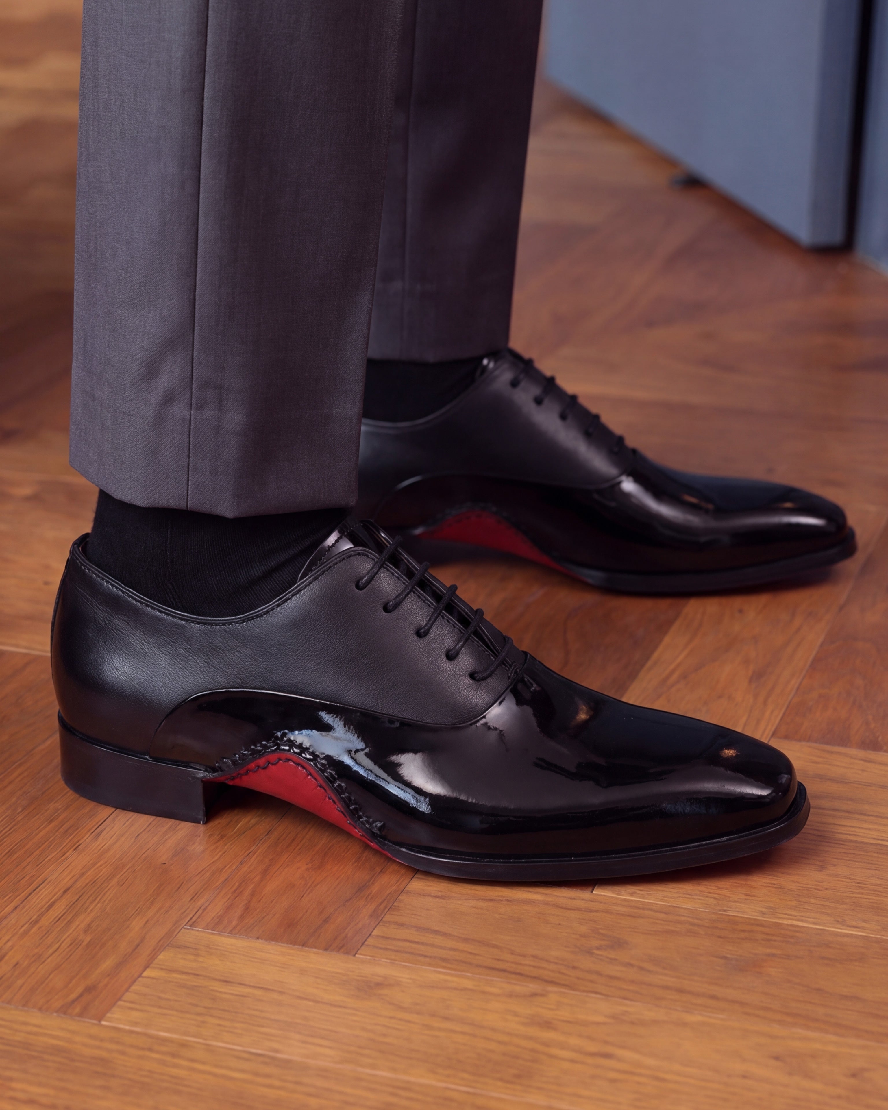 The Royal Hand Craft Black Patent Leather Plain Toe Oxford Men Shoe